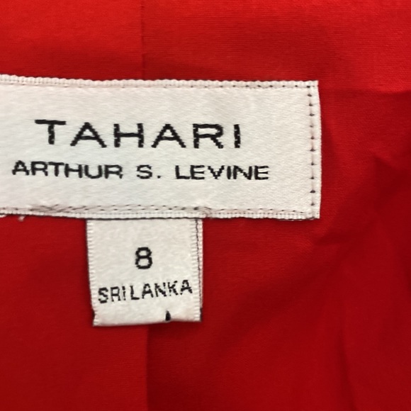 Tahari Red Blazer -Single Button Blazer- Size 8 - Picture 5 of 7